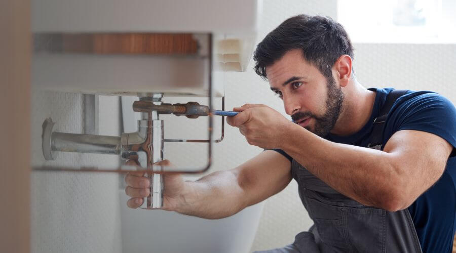 Professional sink repair services in Bannock, OH